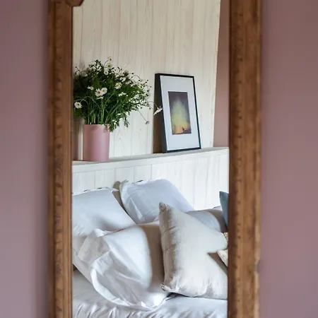 Pensionat Le Manoir Des Chevaux Dores Le Neubourg