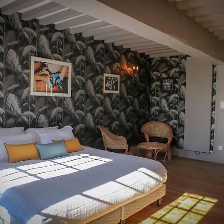 Pensionat Le Manoir Des Chevaux Dores