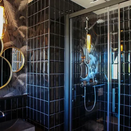 Le Manoir Des Chevaux Dores Pensionat Le Neubourg