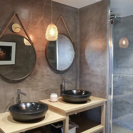 Le Manoir Des Chevaux Dores Pensionat 3*