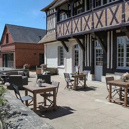 Le Manoir Des Chevaux Dorés Pensión Le Neubourg