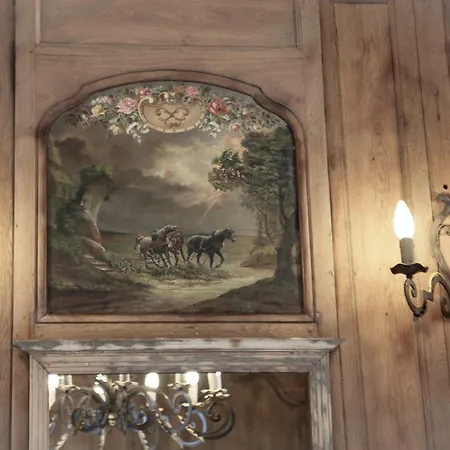 بيت ضيافة Le Manoir Des Chevaux Dores 3*