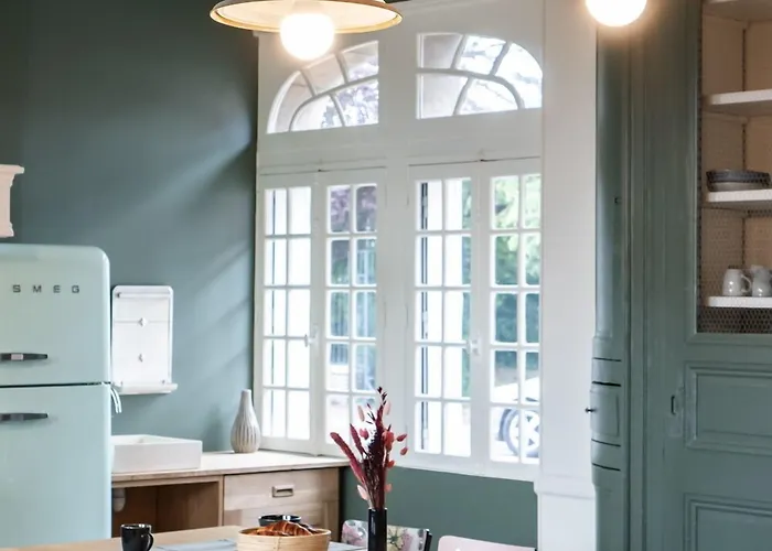 Le Manoir Des Chevaux Dores Le Neubourg