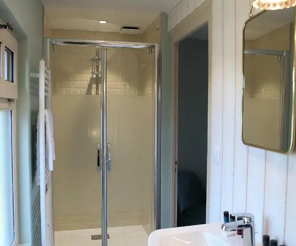 Le Manoir Des Chevaux Dorés Le Neubourg