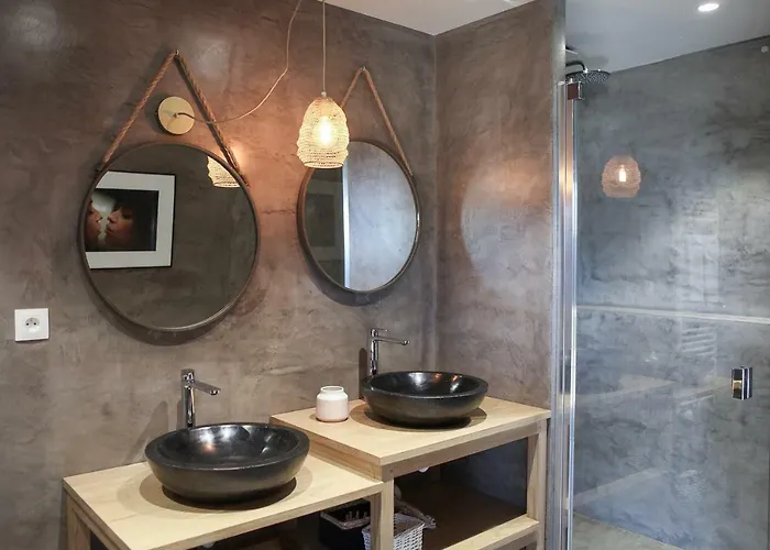 Le Manoir Des Chevaux Dores Guest house 3*