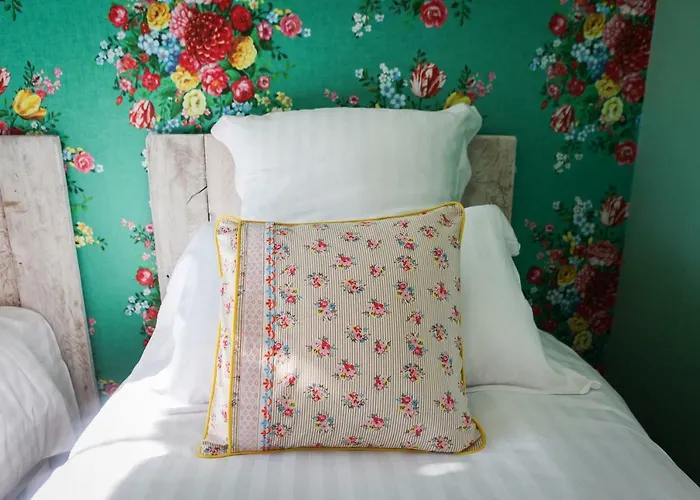 Guest house Le Manoir Des Chevaux Dores 3*