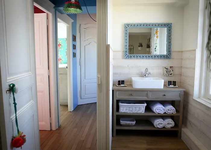 Le Manoir Des Chevaux Dorés 3*