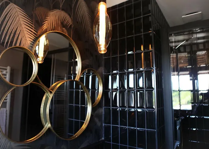 Le Manoir Des Chevaux Dorés 3* Le Neubourg